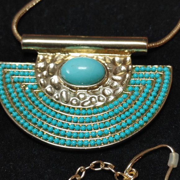 Vintage Turquoise Stone Beaded Plate Necklace and Earrings Gold Chain & Accents - Picture 2 of 9